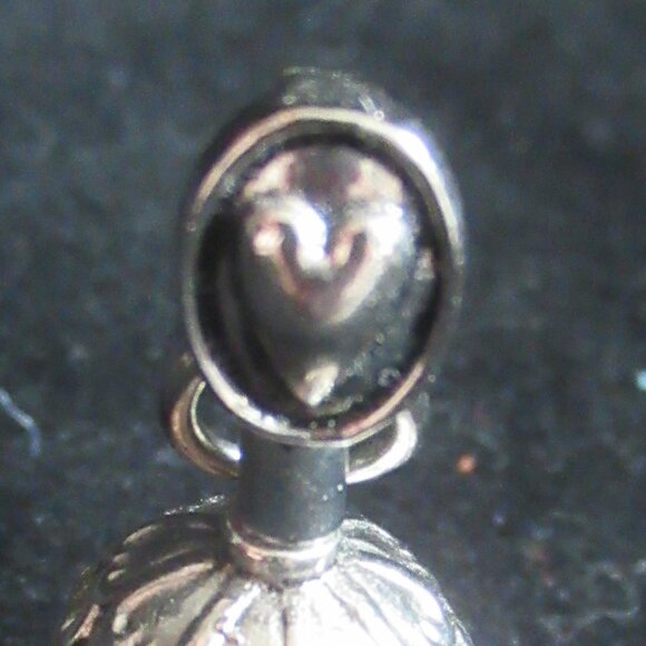 Heart motif Miniature Bell Charm, Vintage, Filagree, Diamond patter. - Picture 7 of 8
